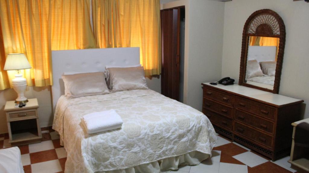 Hostal Plaza Yu Santo Domingo Eksteriør billede